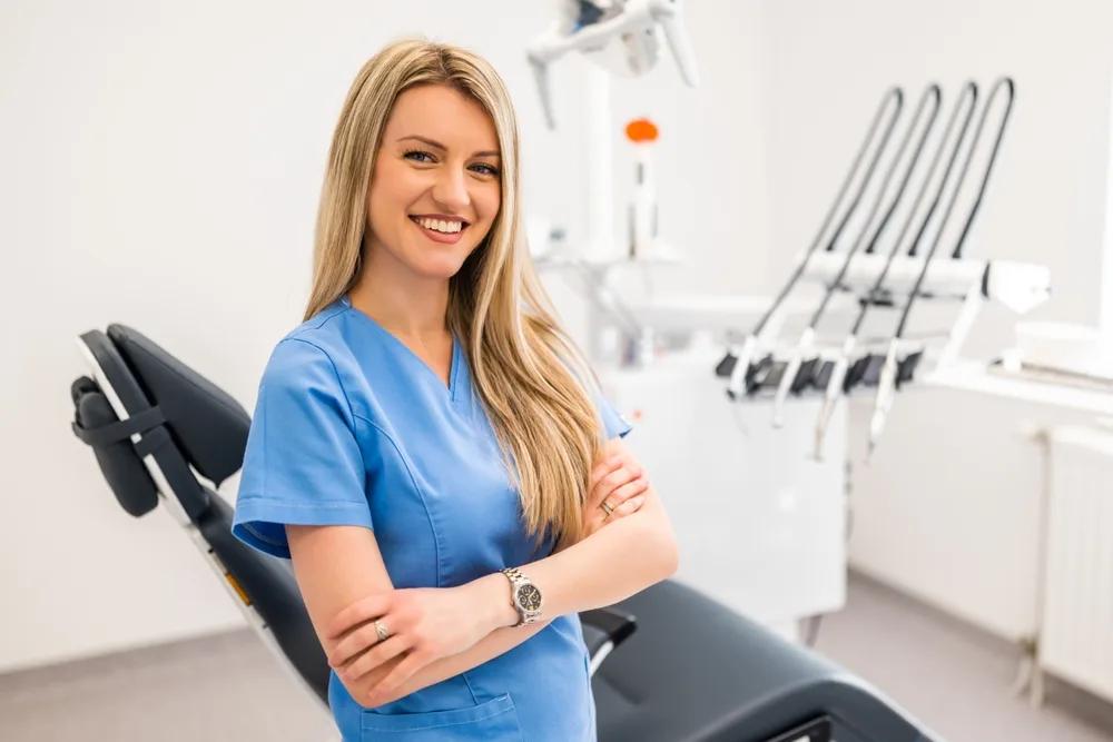 Dental Hygienist in Nottingham: Why Regular Hygiene Appointments Matter